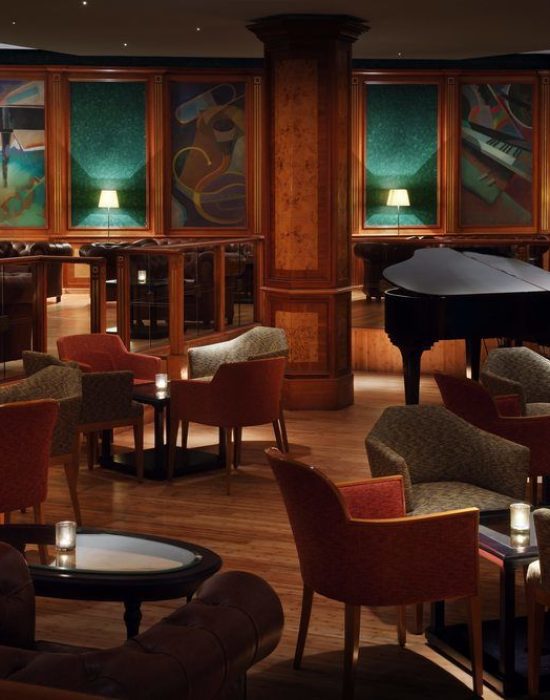 HOTEL (18)